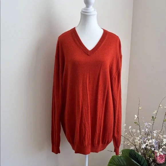 TURNBURY Extra Fine Merino Wool Rust V Neck Old Money Sweater Size XL - Picture 2 of 4